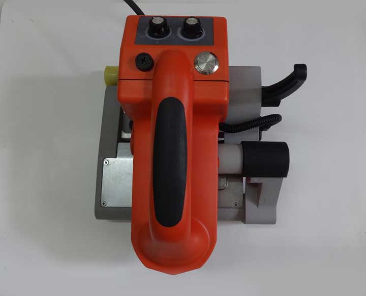 Máy hàn bạt HDPE ao nuôi tôm G610